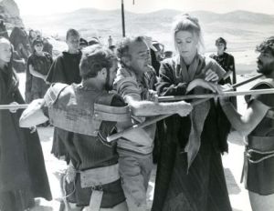 b_1440_10gyrisma00003