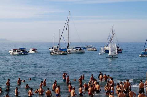 10262022_808792259229503_2810791603675232353_n